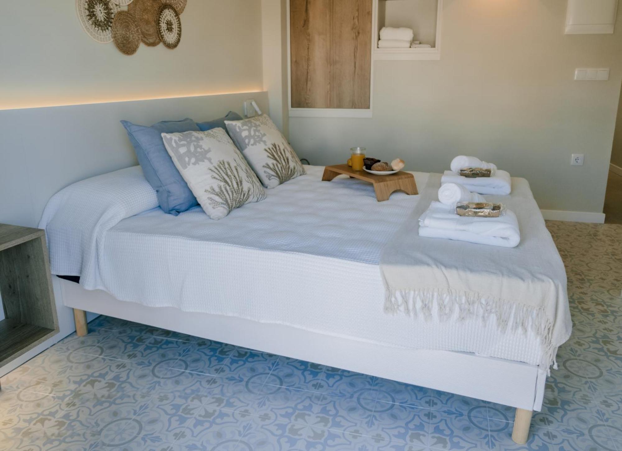 דירות ויאחויוסה Casa Colgante Con Vistas Panoramicas Junto Al Mar. מראה חיצוני תמונה